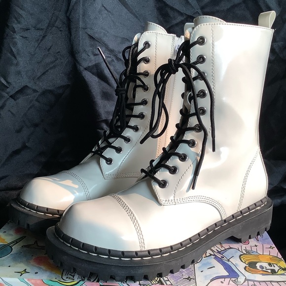 NIB Jeffrey Campbell Boots - Picture 4 of 9